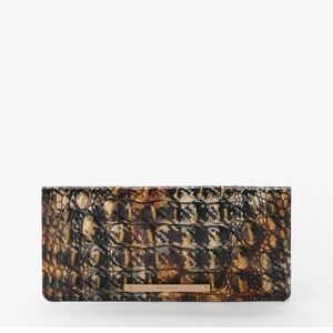 NWT Brahmin Ady Wallet.